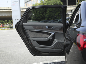 202145 TFSI quattro ܇T