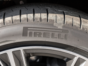 202145 TFSI quattroxӸ ݆̥Ʒ