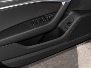 202145 TFSI quattroxӸ ǰTg