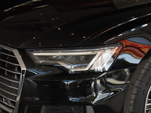 202145 TFSI quattro Ӹ ^