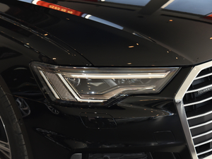 202145 TFSI quattro Ӹ ^