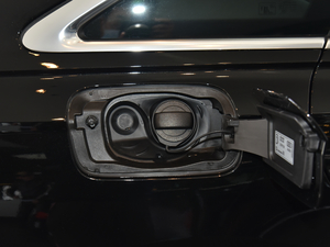 202145 TFSI quattro Ӹ ^