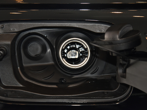 202145 TFSI quattro Ӹ ^