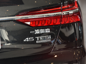 202145 TFSI quattro Ӹ ^