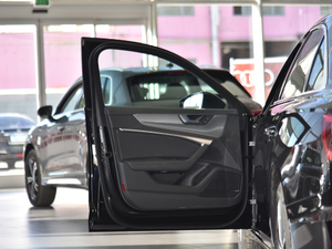 202145 TFSI quattro Ӹ {λ܇T