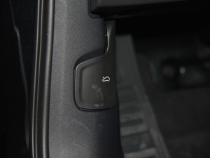 202145 TFSI quattro Ӹ п؅^