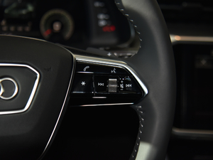 202145 TFSI quattro Ӹ {(dio)(ji)