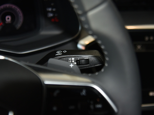 202145 TFSI quattro Ӹ п؅^