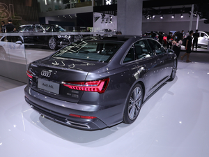 202155 TFSI quattro Ş(dng) w^