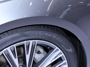 202155 TFSI quattro ŞӸ ݆̥ߴ