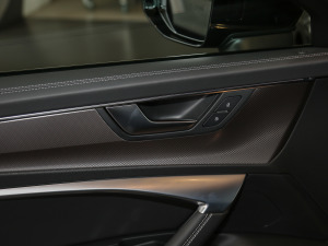 202155 TFSI quattro ŞӸ g