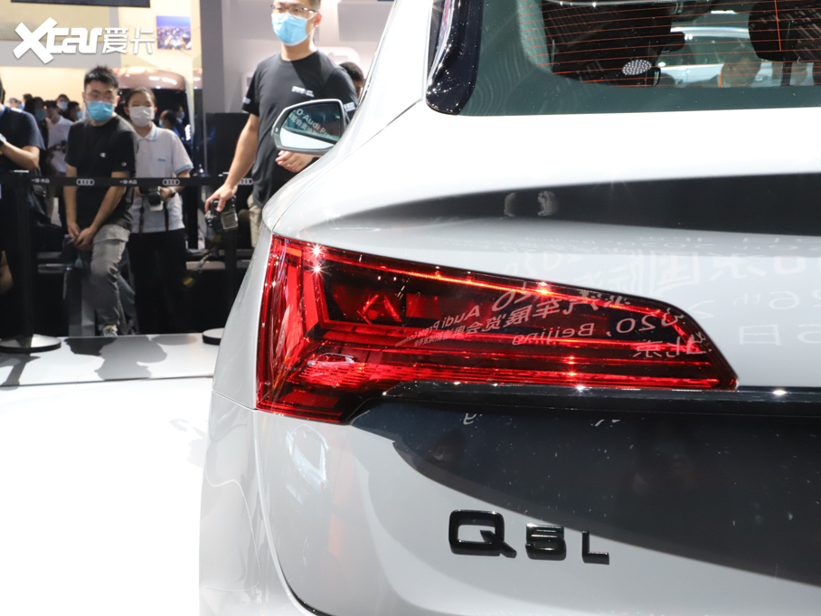 2021��W��Q5L Sportback 45 TFSI ���x��