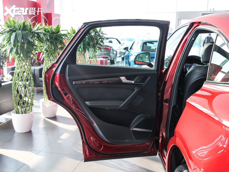 2021WQ5L Sportback 45 TFSI x