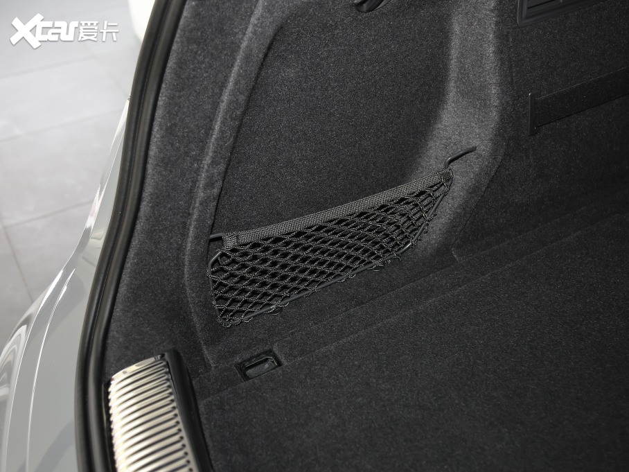 2021WQ5L Sportback 40 TFSI ؄e