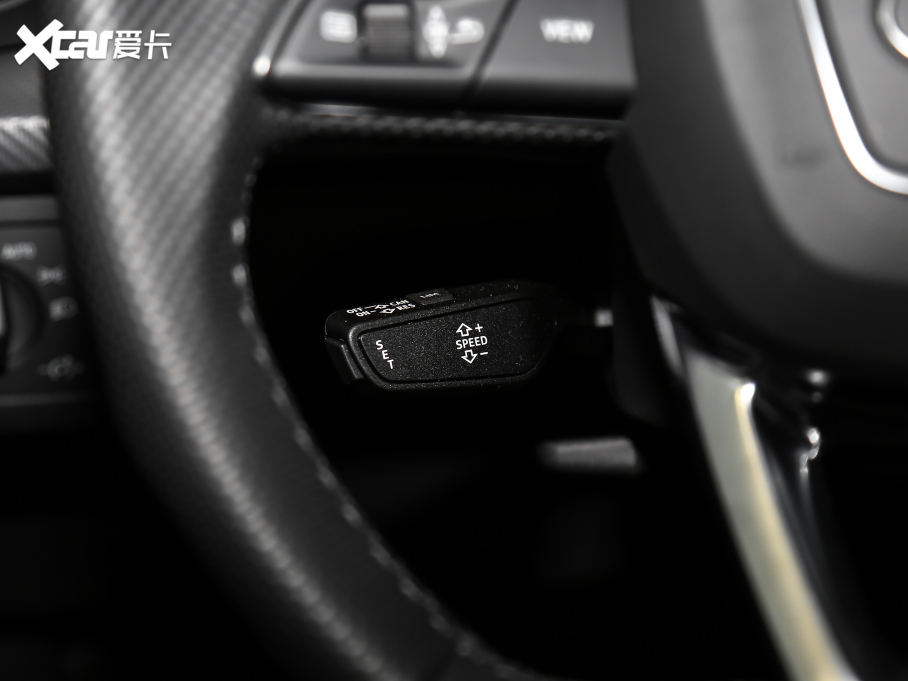 2021WQ5L Sportback 40 TFSI ؄e