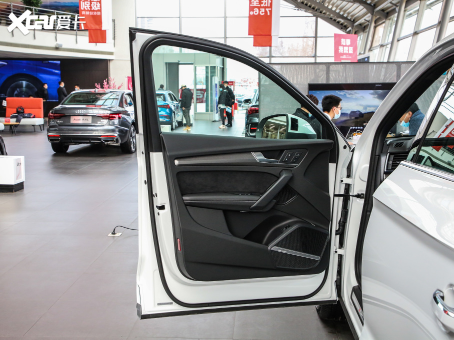 2021?yun)WQ5L Sportback 45 TFSI A