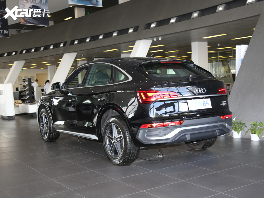 2021WQ5L Sportback 40 TFSI r