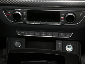 202140 TFSI ؄e п؅^