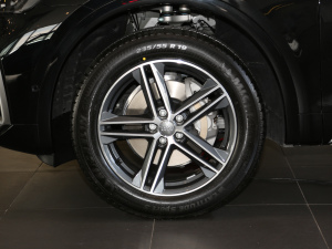 202140 TFSI r(sh) ݆Ȧ