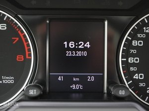 2010款2.0T 舒适型 中控区