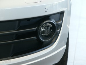 2010款2.0T 豪华型 前雾灯