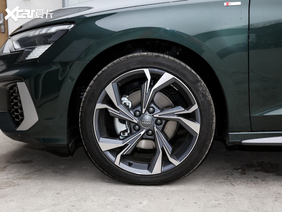 2021WA3 Limousine A3L Limousine 35 TFSI r\