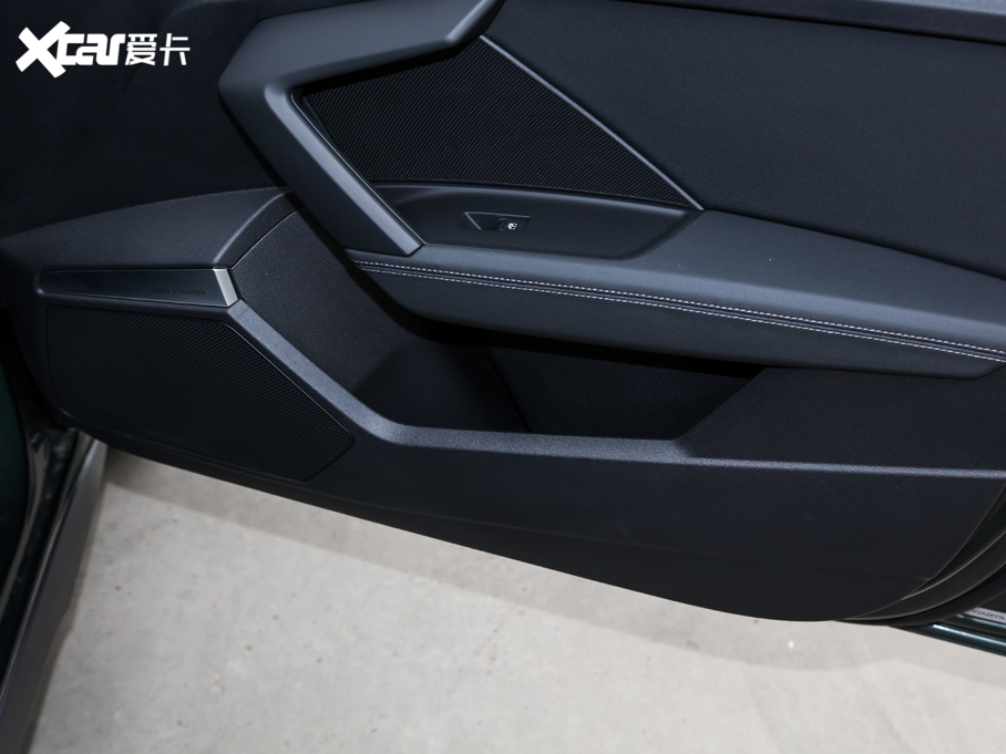 2021?yun)WA3 Limousine A3L Limousine 35 TFSI r(sh)\(yn)(dng)