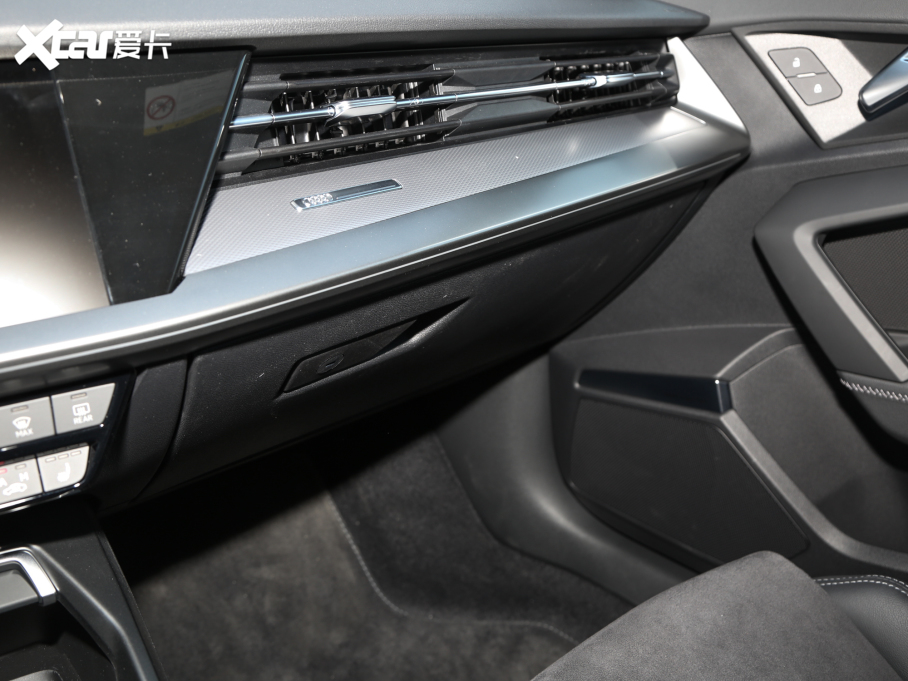 2021?yun)WA3 Limousine A3L Limousine 35 TFSI A\(yn)(dng)