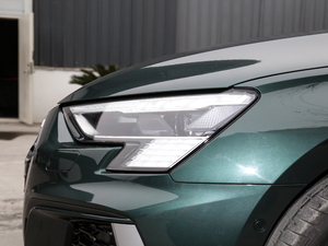 2021A3L Limousine 35 TFSI r\ ^