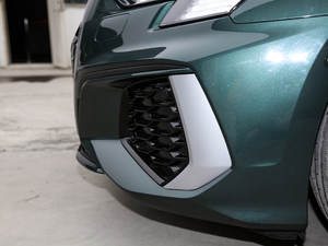 2021A3L Limousine 35 TFSI r\ ^