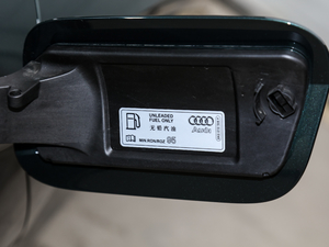 2021A3L Limousine 35 TFSI r\ ^