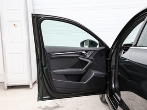 2021A(y)3L Limousine 35 TFSI r(sh)\(yn)(dng) {λ܇(ch)T(mn)