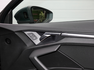 2021A3L Limousine 35 TFSI r\ g