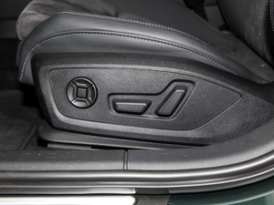 2021A(y)3L Limousine 35 TFSI r(sh)\(yn)(dng) {{(dio)(ji)