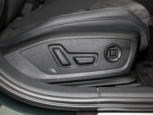 2021A3L Limousine 35 TFSI r\ g