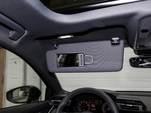 2021A(y)3L Limousine 35 TFSI r(sh)\(yn)(dng) g