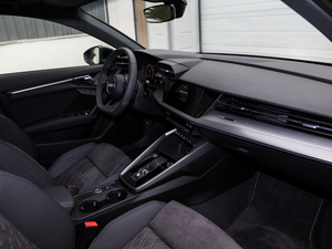 2021A(y)3L Limousine 35 TFSI r(sh)\(yn)(dng) g