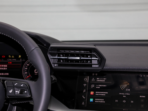 2021A3L Limousine 35 TFSI r\ {L