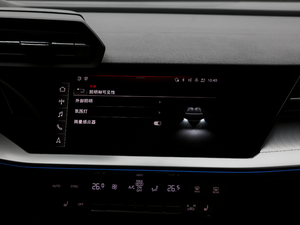 2021A(y)3L Limousine 35 TFSI r\ п؅^(q)