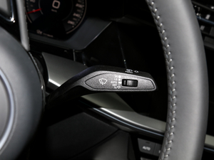 2021A(y)3L Limousine 35 TFSI r\ п؅^(q)