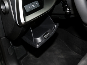 2021A3L Limousine 35 TFSI r\ п؅^