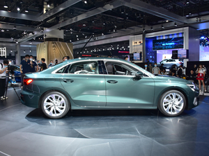 2021A(y)3L Limousine 35 TFSI A w^(gun)