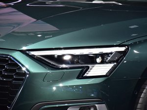 2021A3L Limousine 35 TFSI A ^