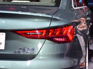 2021A3L Limousine 35 TFSI A ^