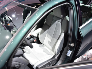 2021A3L Limousine 35 TFSI A g