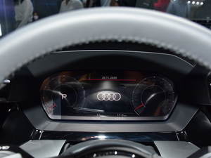 2021A3L Limousine 35 TFSI A п؅^