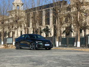 2021A3L Limousine 35 TFSI A\ w^