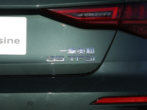 2021A3L Limousine 35 TFSI A\ ^