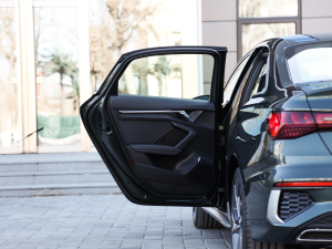 2021A(y)3L Limousine 35 TFSI A\ ܇T