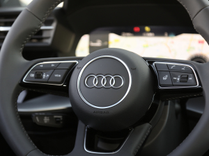 2021A3L Limousine 35 TFSI A\ п؅^